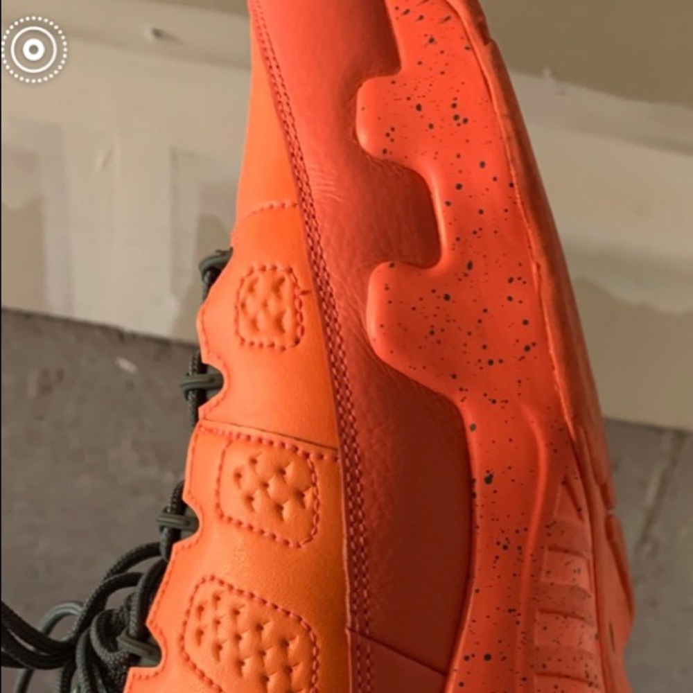 Air Jordan - Picture 2 of 6